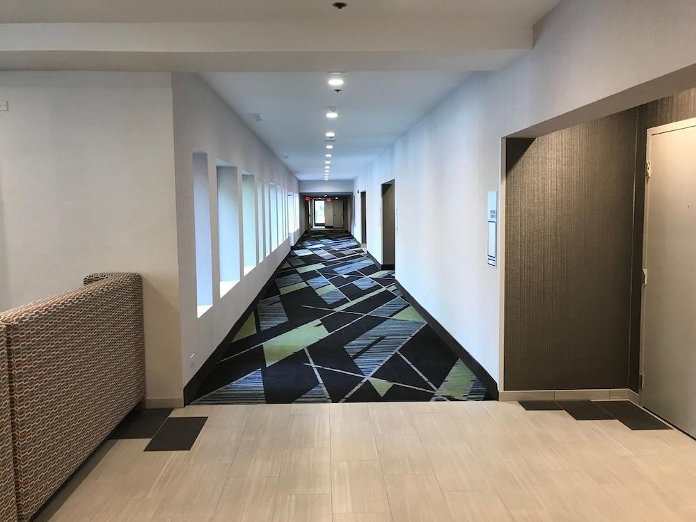 Holiday Inn Express Naperville By Ihg Extérieur photo